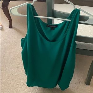 Emerald Green Banana R. Sleeveless Layered Top